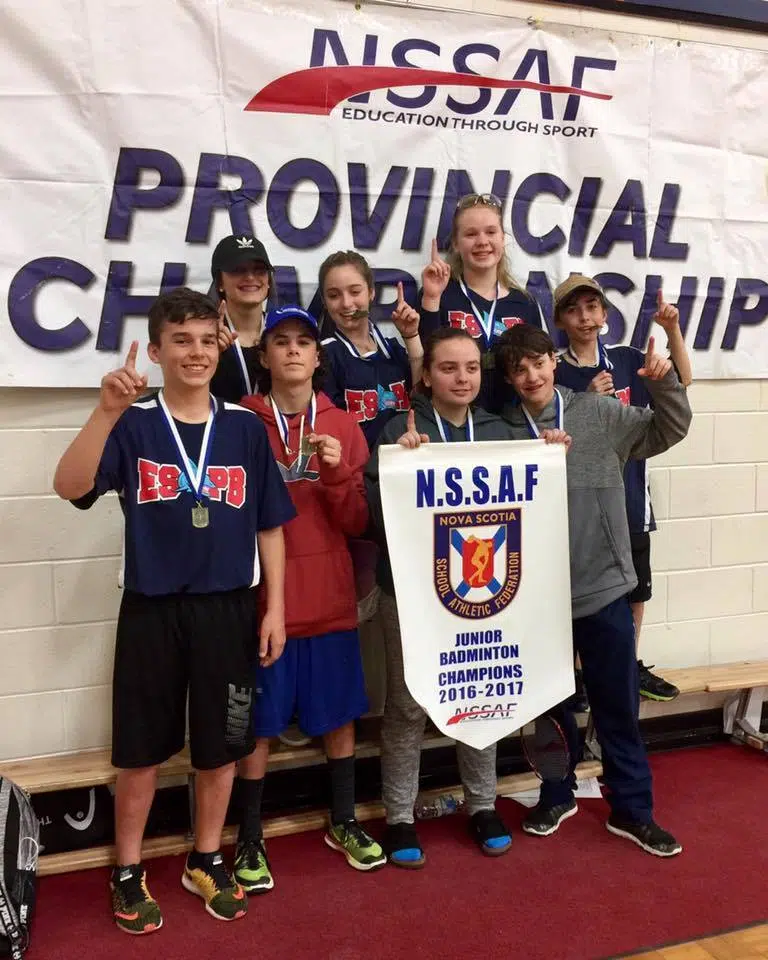 Par-en-Bas Junior Badminton Team Win Provincial Title
