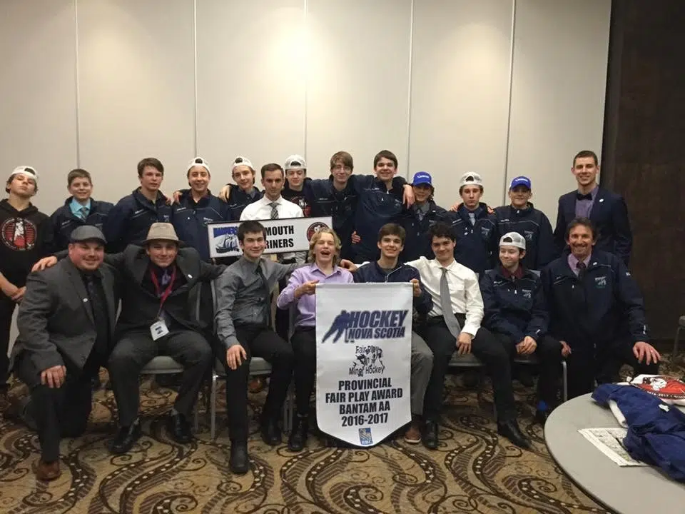 Bantam AA Mariners Compete At Provincials In Glace Bay