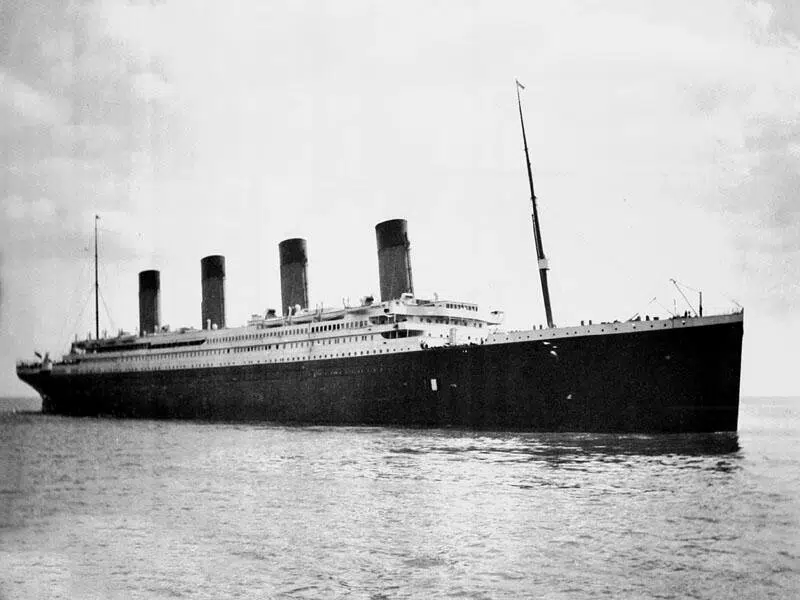 109 years ago today in 1912 . RMS Titanic sinks at 2:27 AM off Newfoundland as the band plays on, with the loss of between 1,490 and 1,635 people