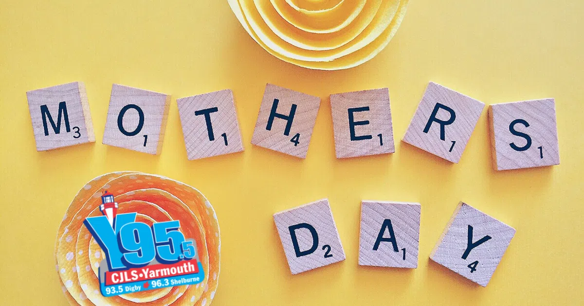 Let’s See Your Mama! Share A Picture Of You And Your Mom! Y95.5