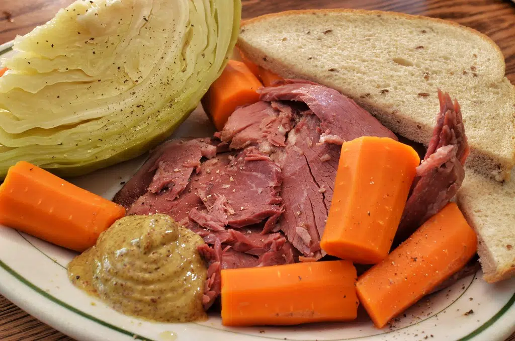 It's Corned Beef & Cabbage Day ! .. Do you eat it ?