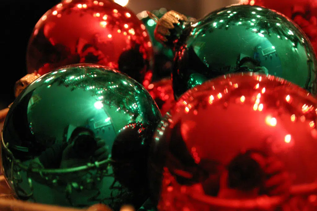 I'm Red-Green Colourblind and Christmas is a Total Nightmare