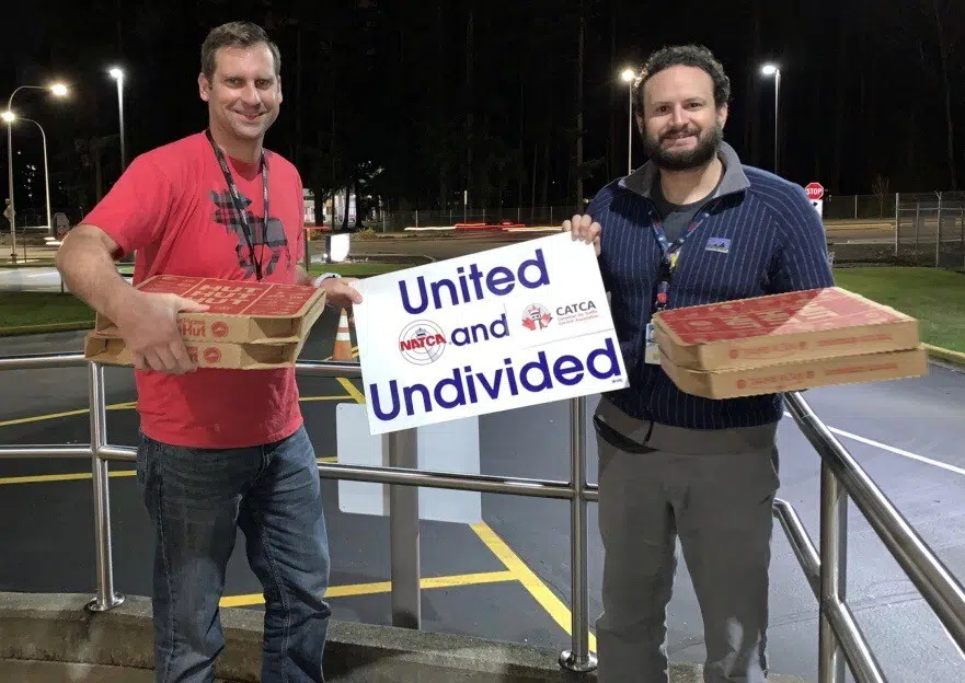 It's 'Slice' To Help Out: Canadian Air Traffic Controllers Buy Pizza For American Colleagues