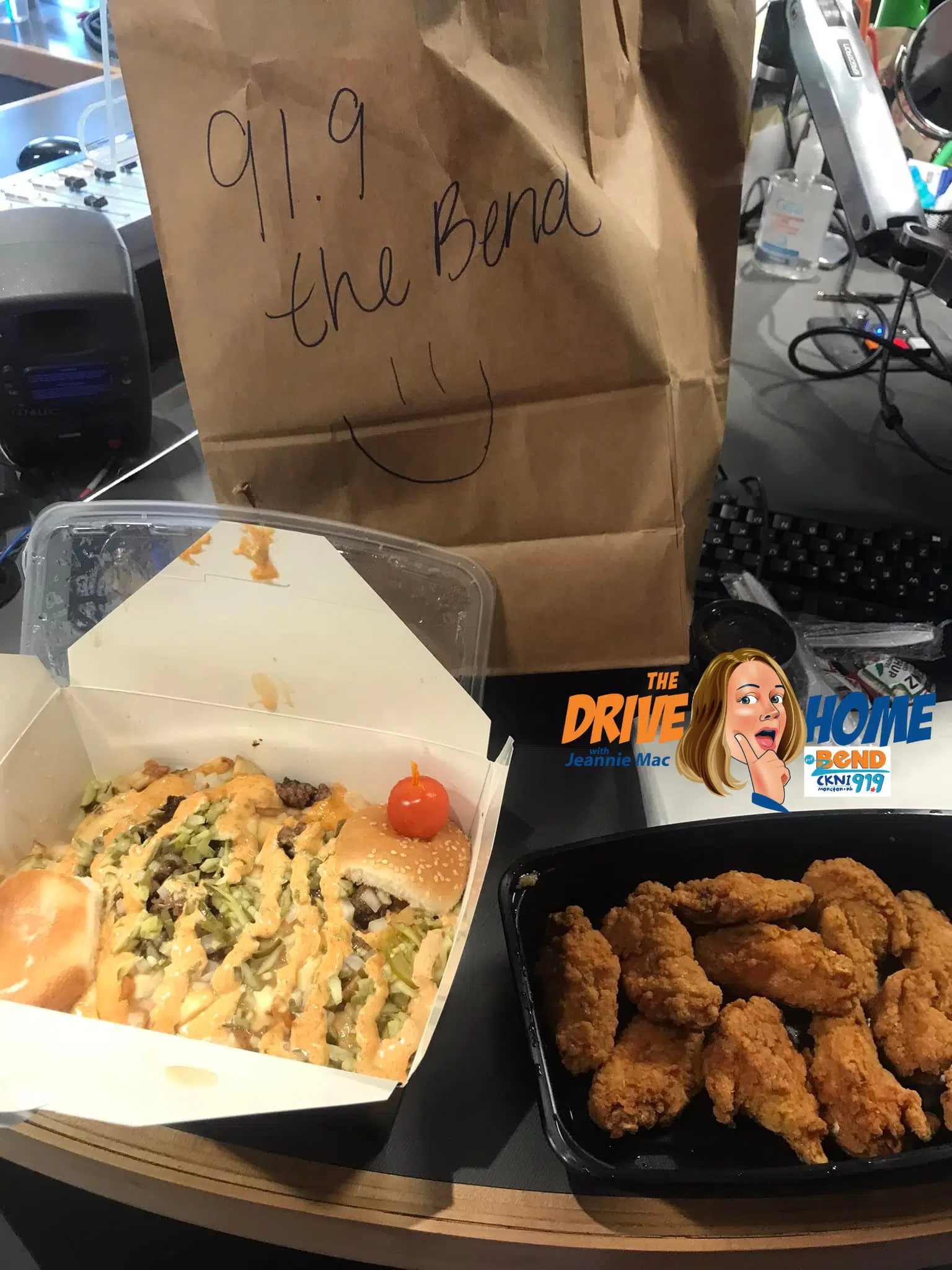 Big League Burgers and Wings! 91.9 The Bend