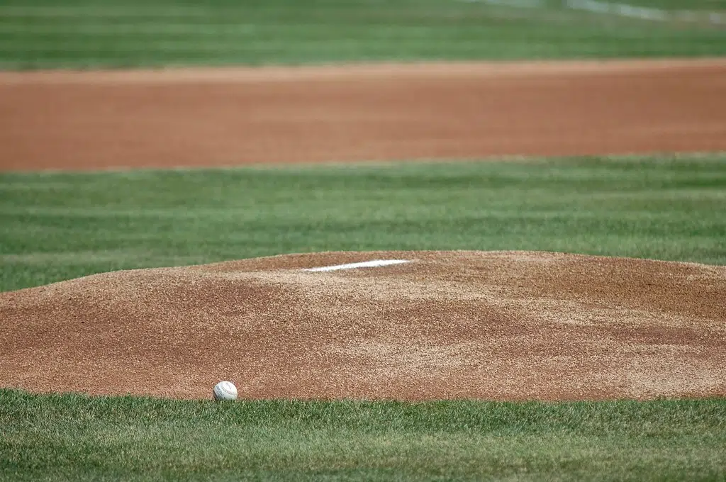 Senior Baseball Returns To Kiwanis Park