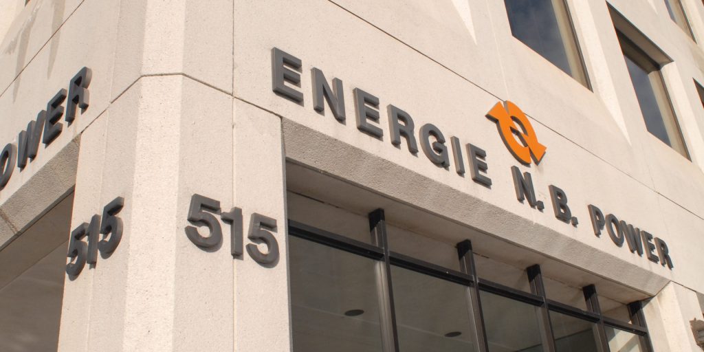 Transmission outage leaves hundreds without power - Vimarsana News