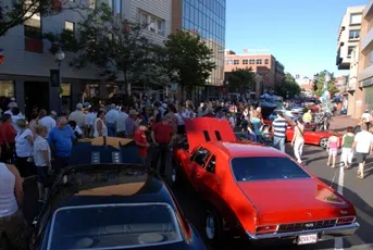 Great Cars And Crowd Attend Atlantic Nationals