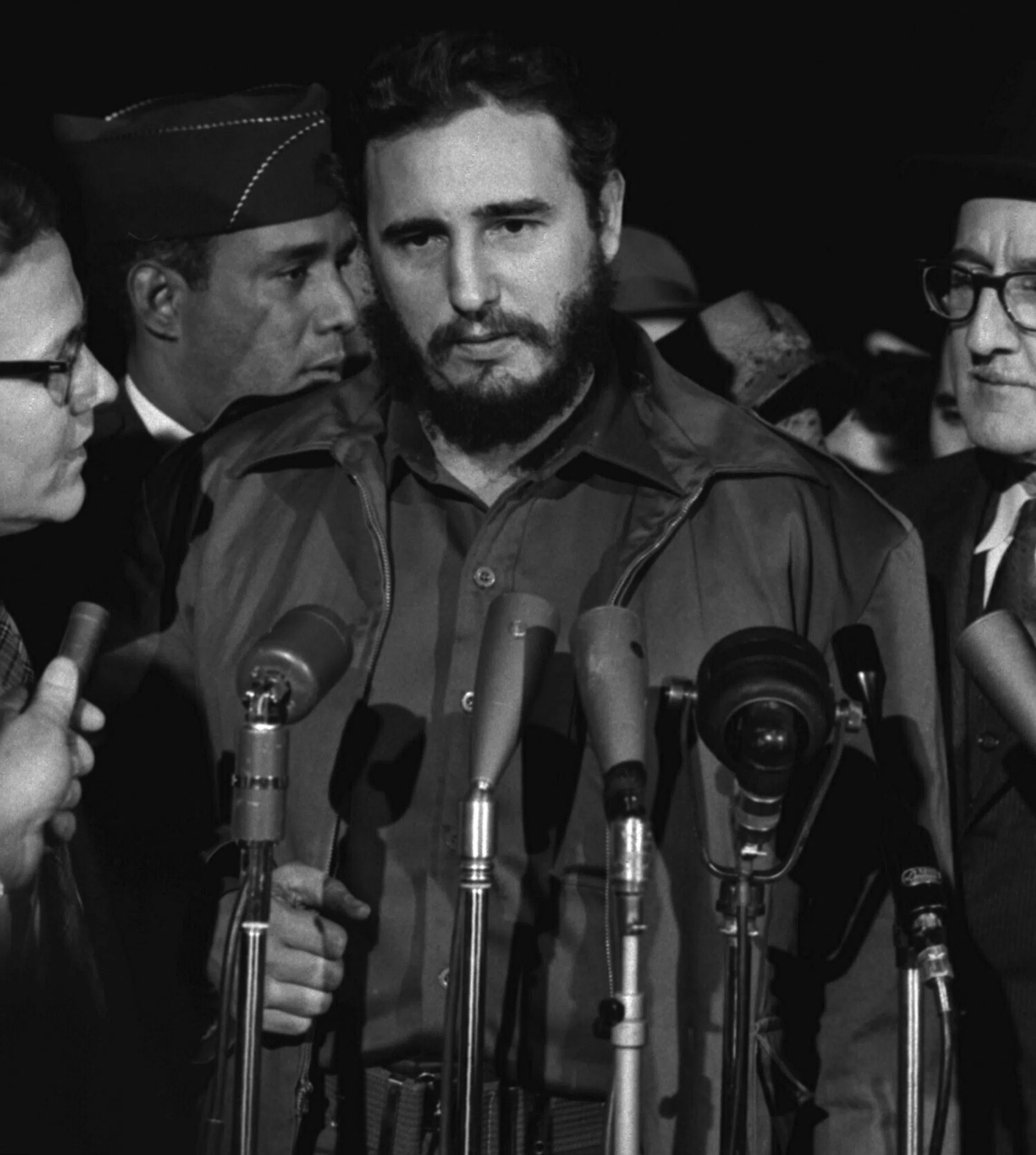 Fidel Castro, Former Cuban President, Dies At 90
