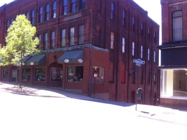 UPDATED: Bustin's Fine Furniture Closing In September
