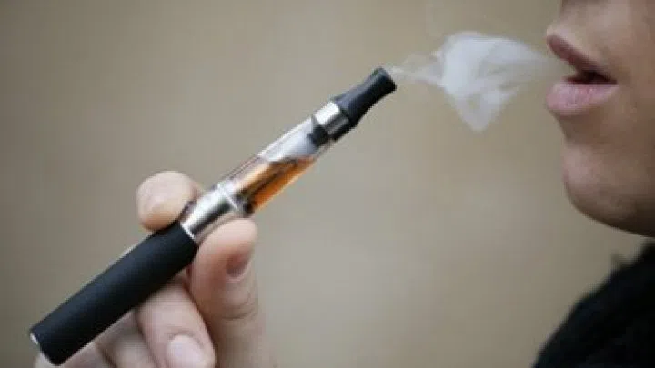 Half Of E-cigarette Users Haven't Reduced Tobacco Dependency