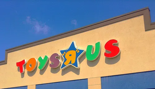 Toys"R"Us Canada Recalls Baby Sleepers