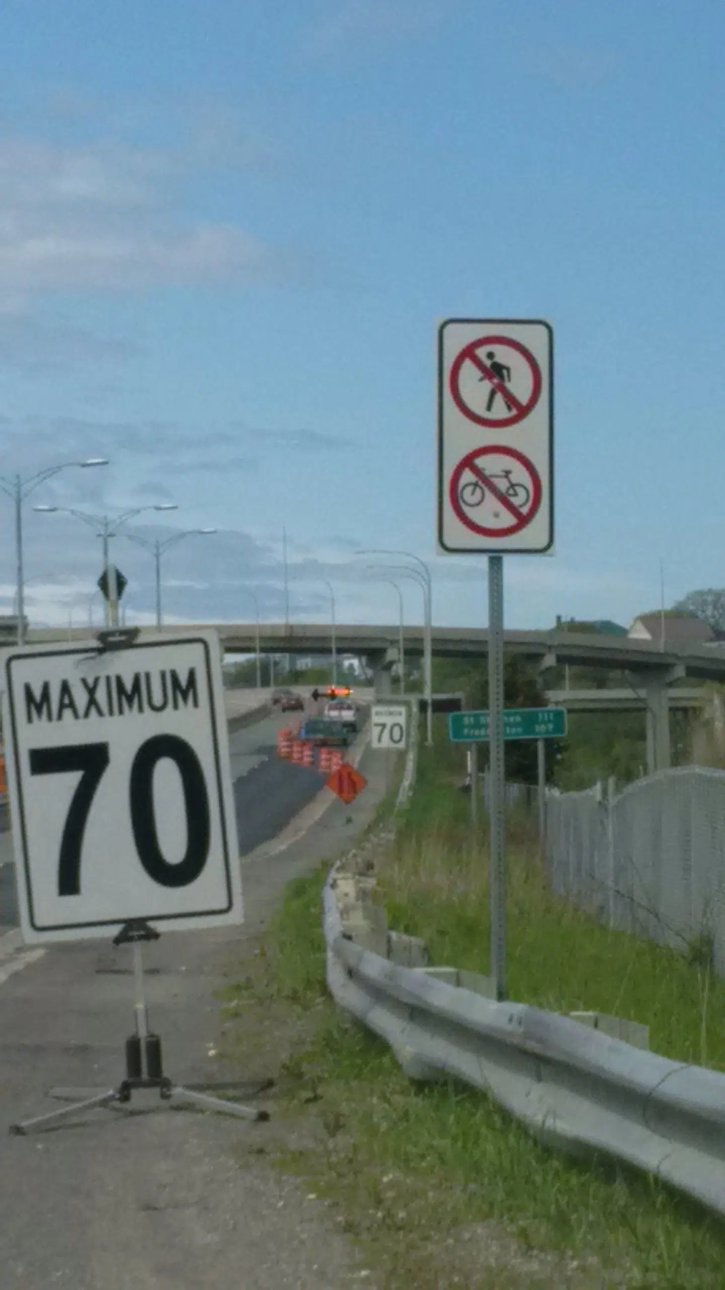 SJPD Discourage Walking On Harbour Bridge