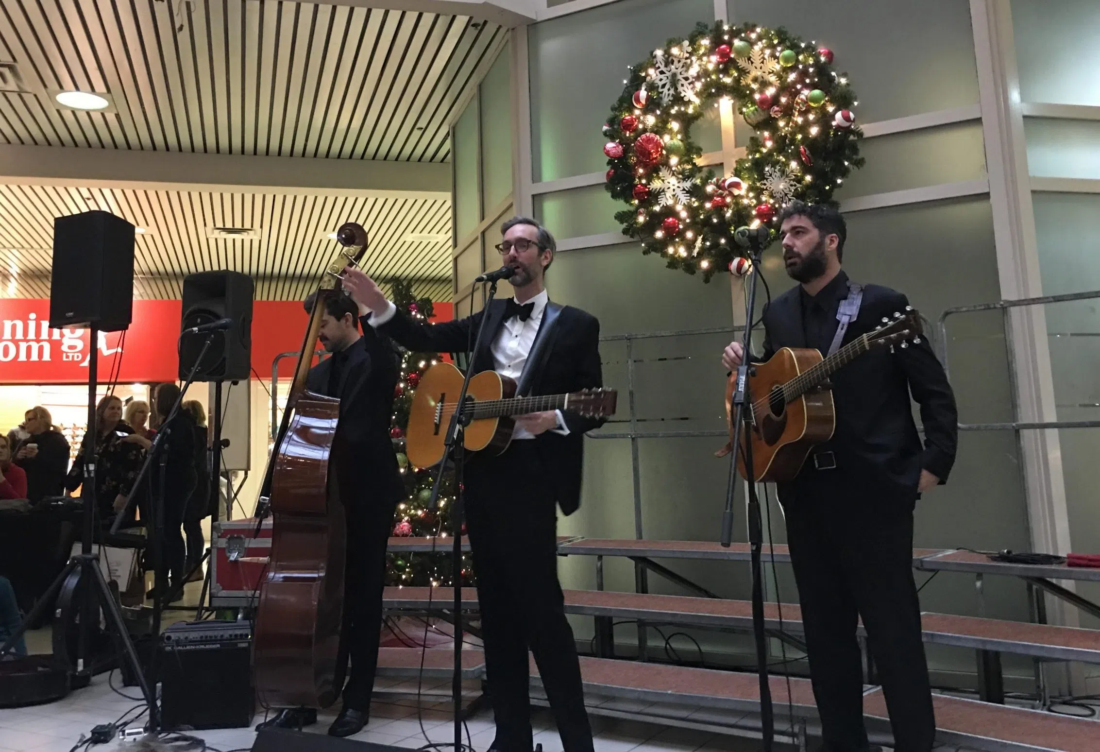 David Myles Sings For Local Food Banks