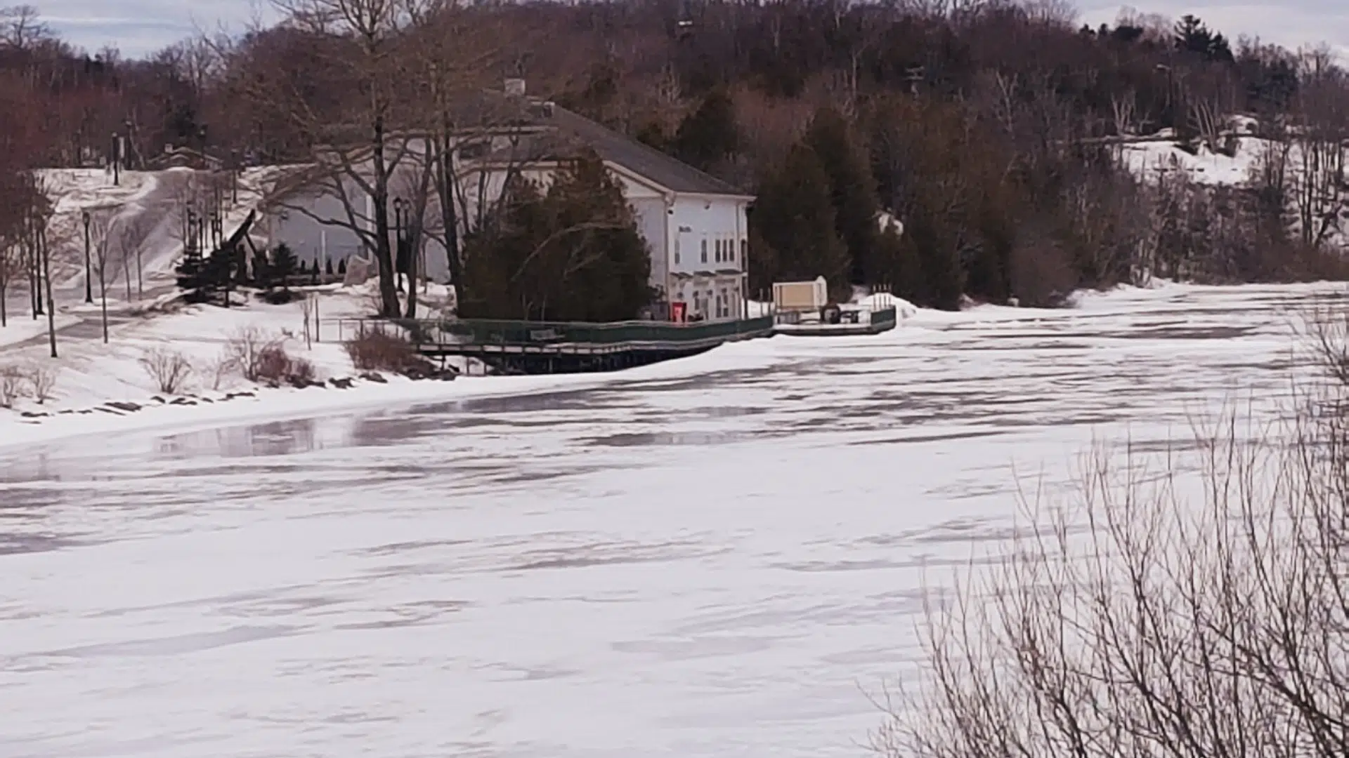 Don't Skate On Lily Lake: City