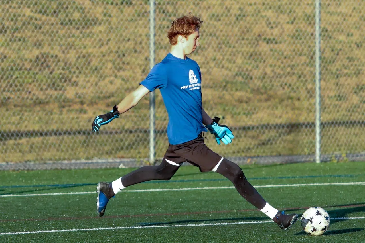 Quispamsis Teen To Join UNB REDS Soccer Team