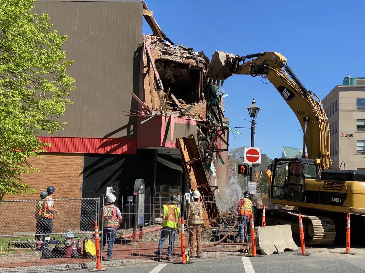 Demolition Underway At 91 King Street