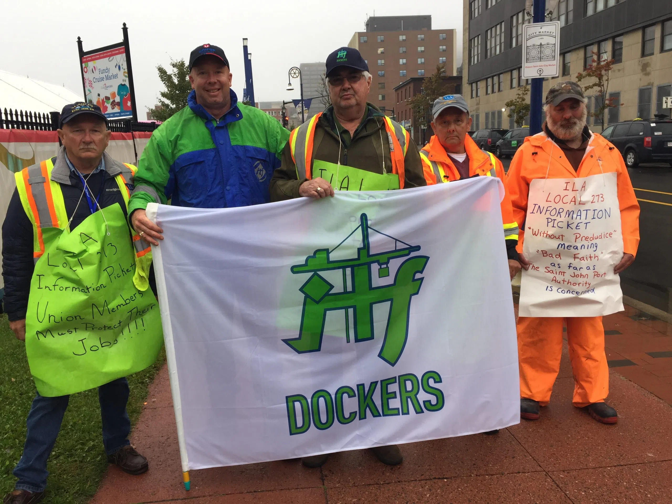 ILA Hosts Information Picket on Water Street