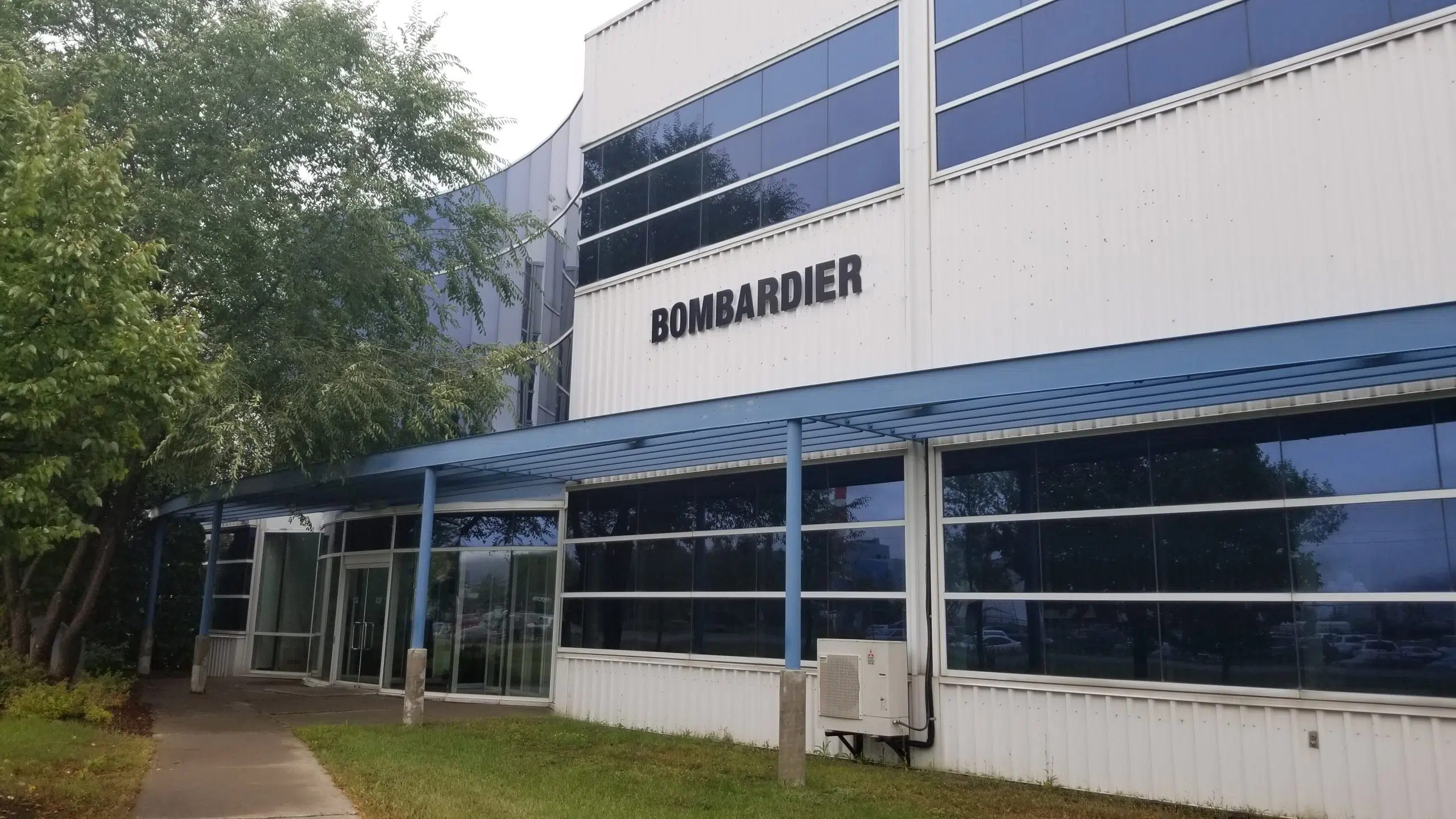 Bombardier Building Last TTC Street Car 