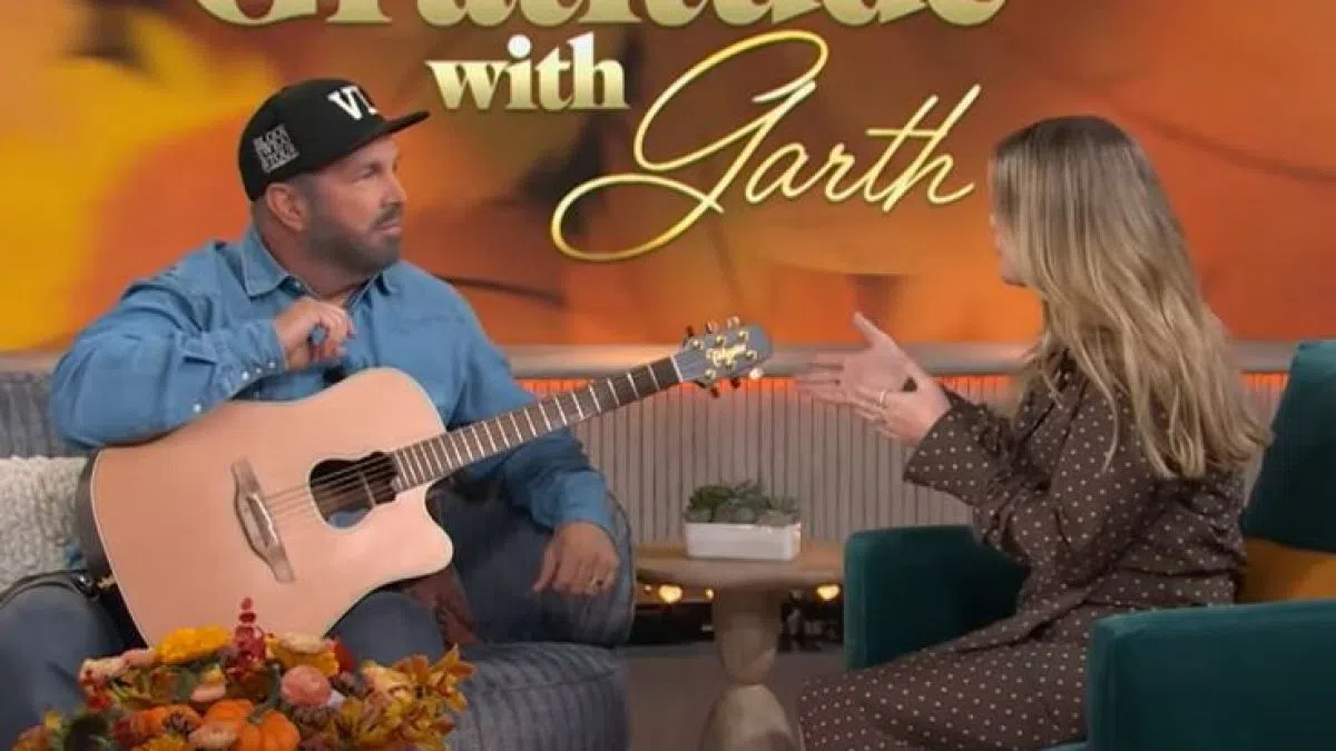 Garth Brooks Loves Listening To His Own Catalog 