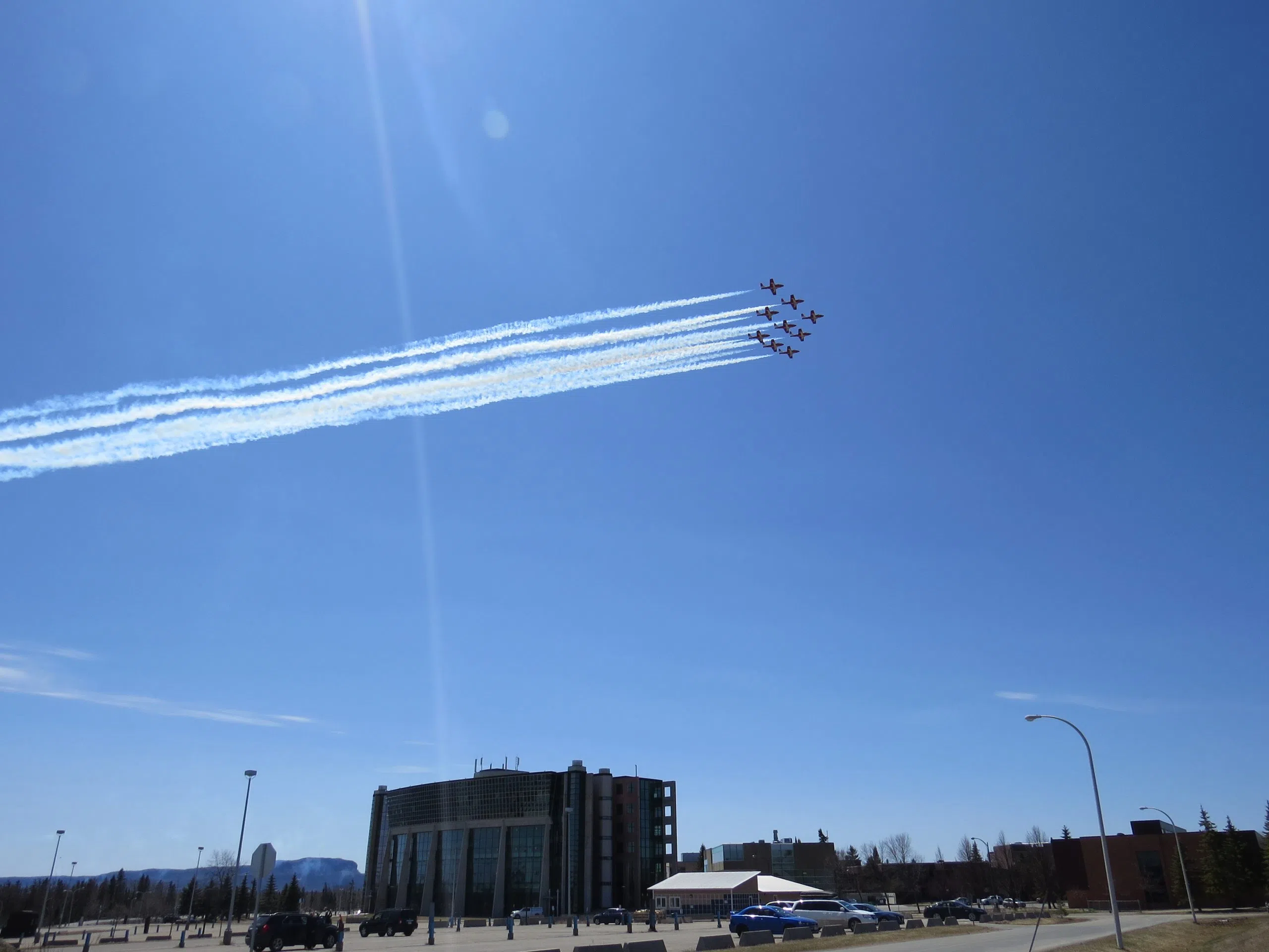 VIDEO: Snowbirds Fly High Over Thunder Bay