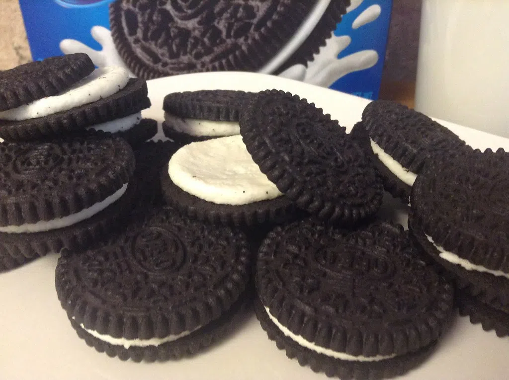 How Do You Eat Yours?  It's Oreo Cookie Day