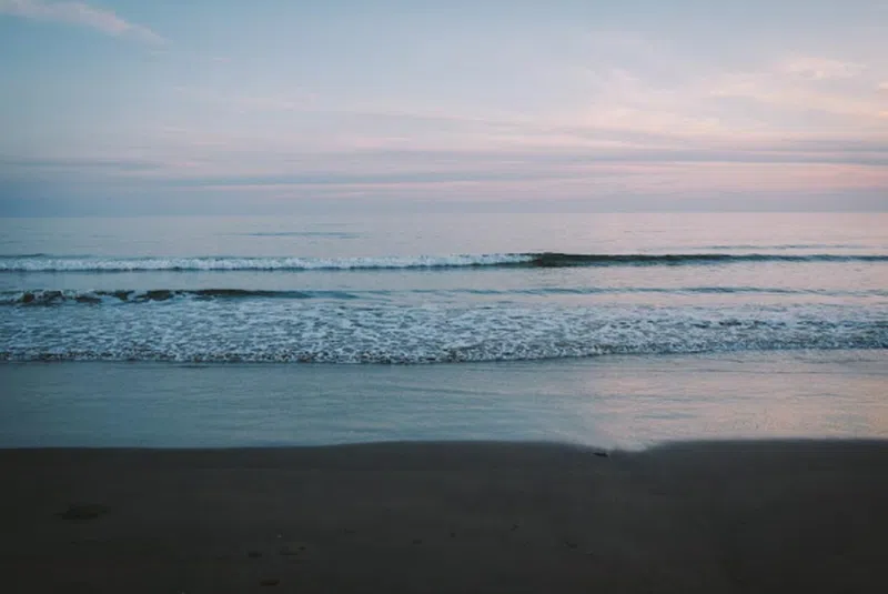 Bacteria Levels Still High At Two Popular Beaches