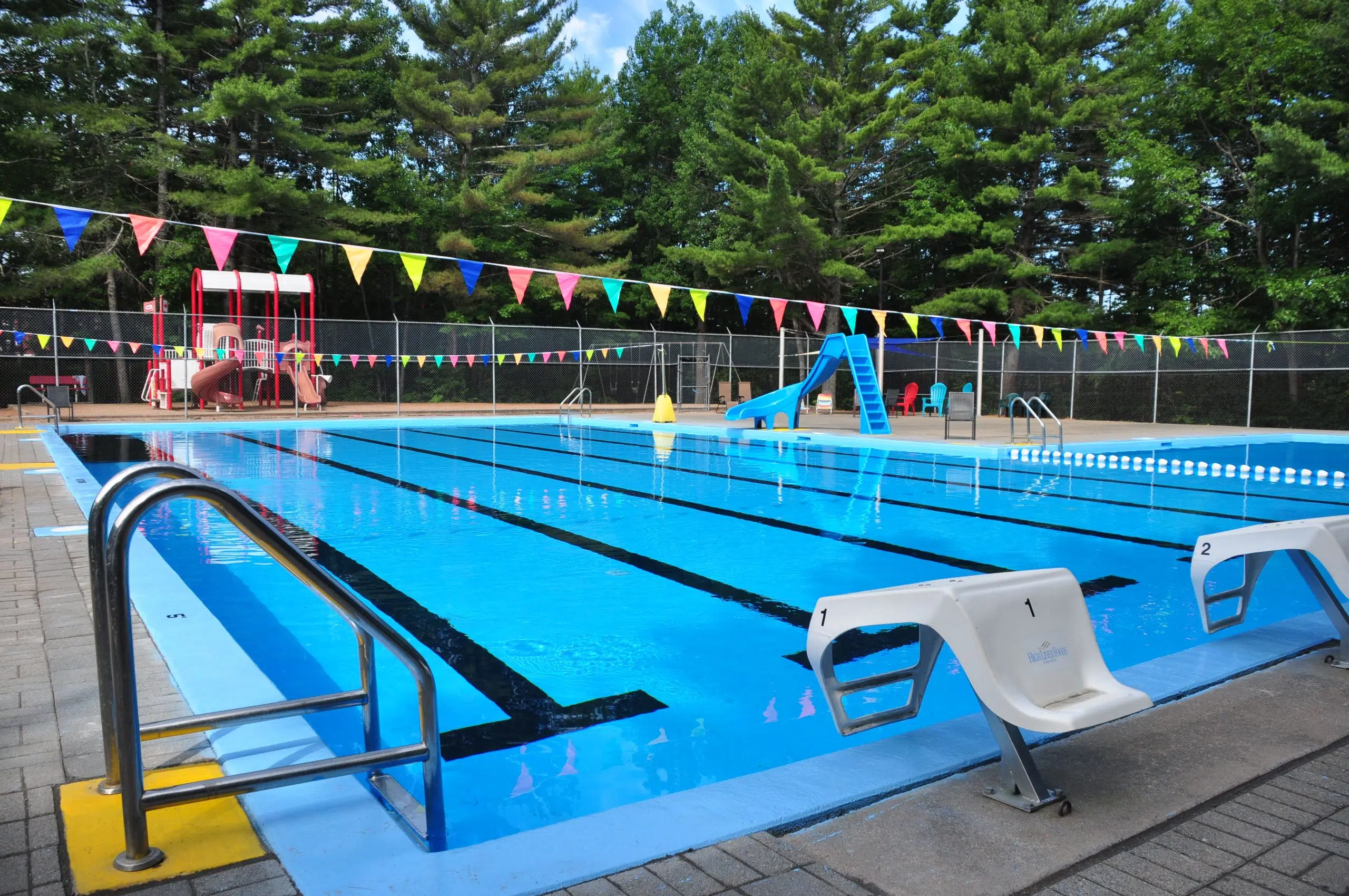 Bridgewater Barracudas Welcome Swimmers From Across NS