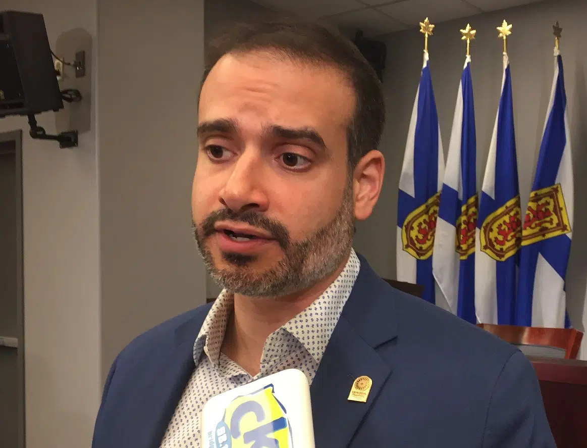 Education Minister Says Meeting With Student Would Violate HR Rules