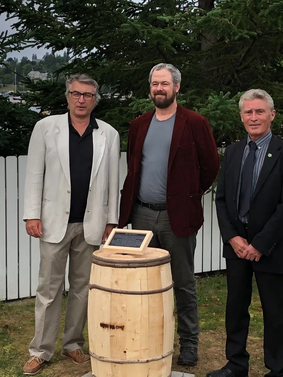 New Monument Recognizes Founding Of New Ross