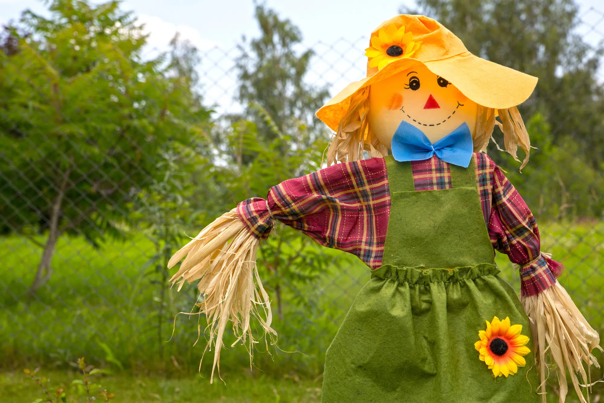 These Scarecrows Are Right Out Of A 90s Movie!
