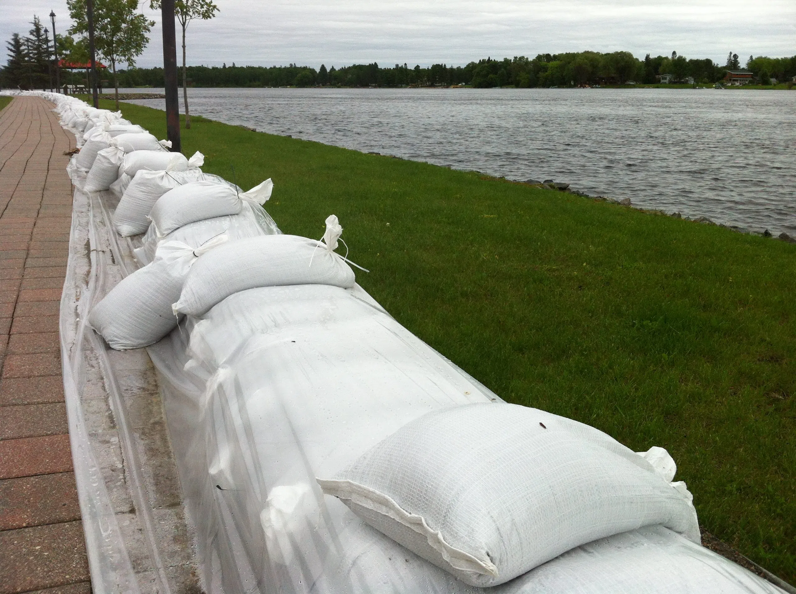 Fort Frances Not Touching Sandbags