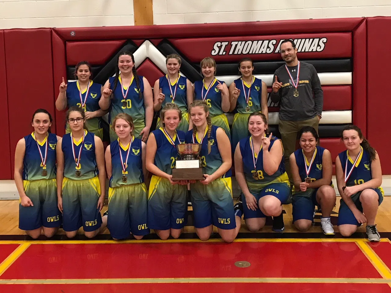 Owls Win Jr. Girls Basketball Title