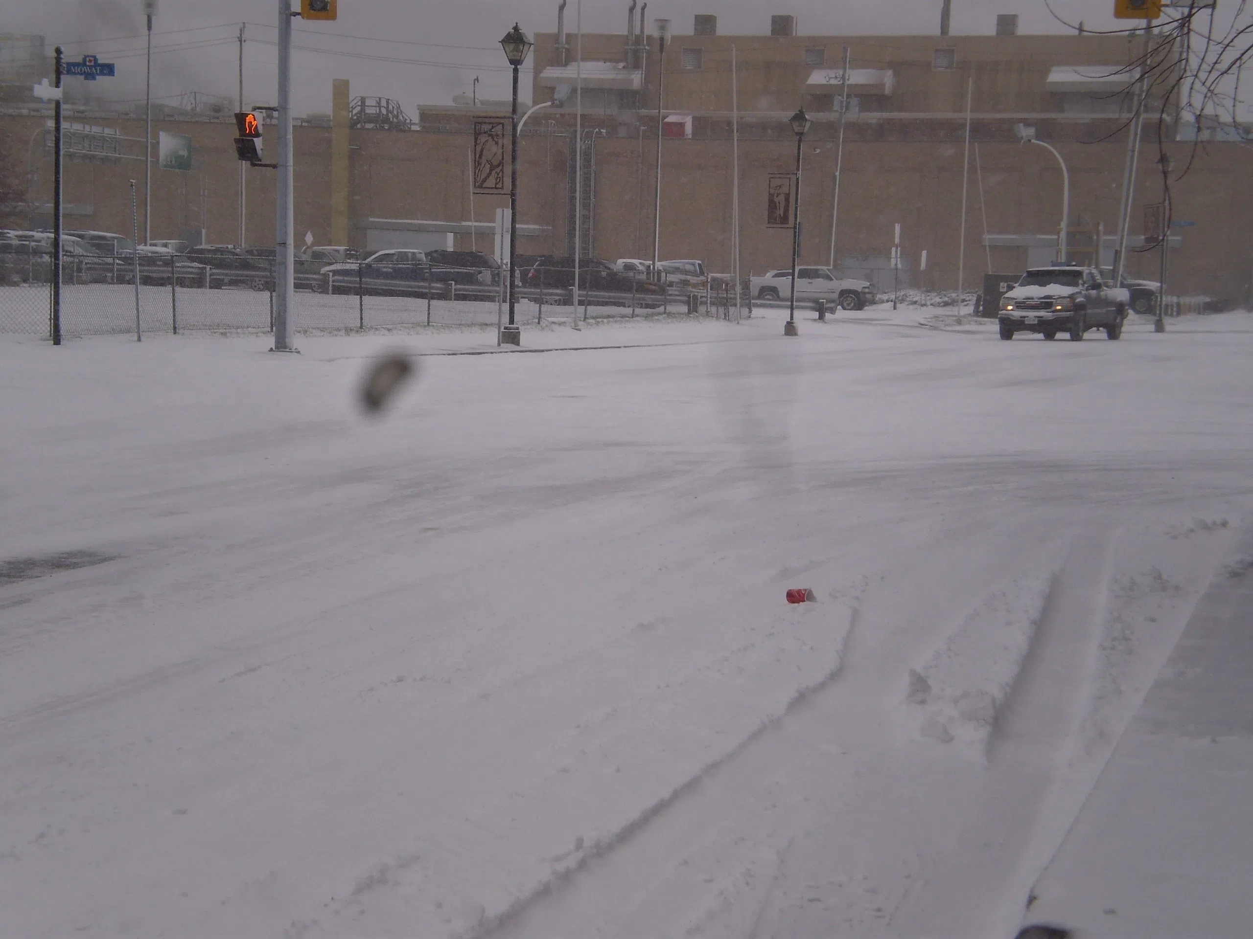 Brace Yourself, Montreal! December Snow Is Coming - 692vbz7