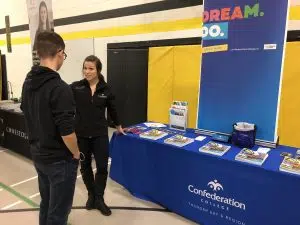 Confederation College Meets With Potential Students