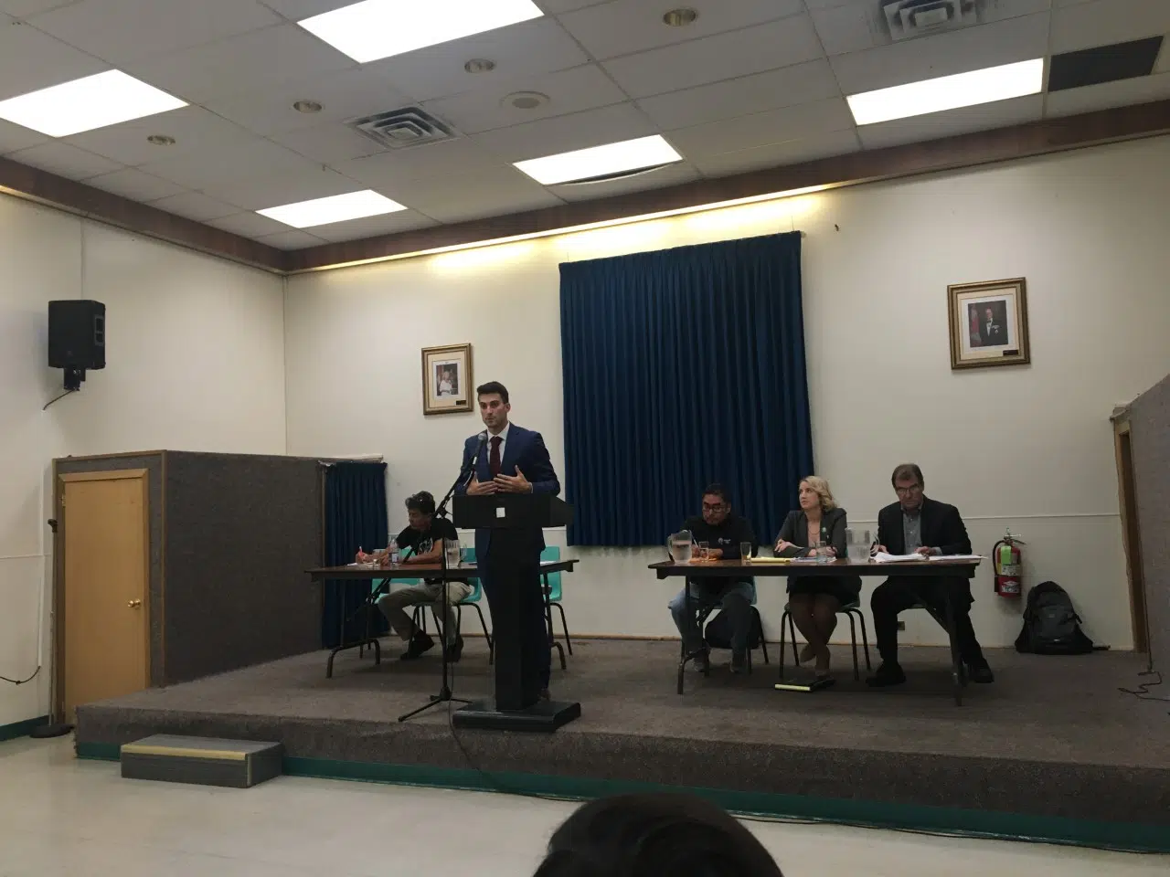 Local And National Issues Dominate Sioux Lookout Forum