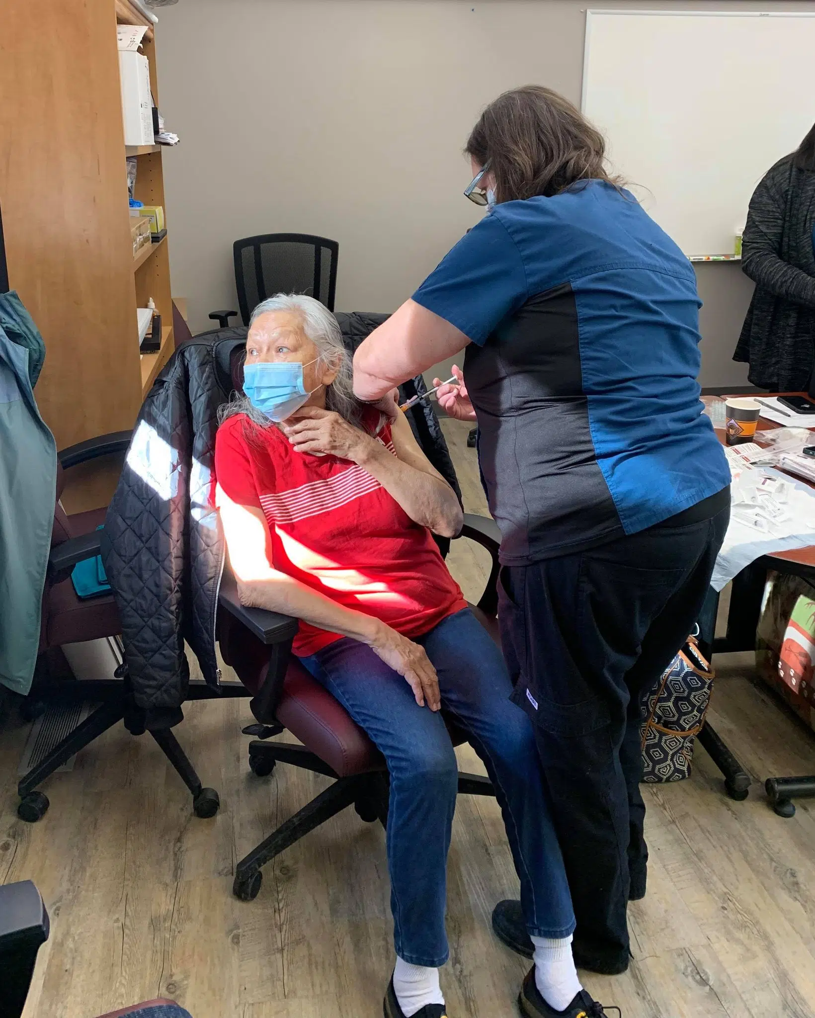 Eagle Lake First Nation Administers First COVID-19 Vaccines