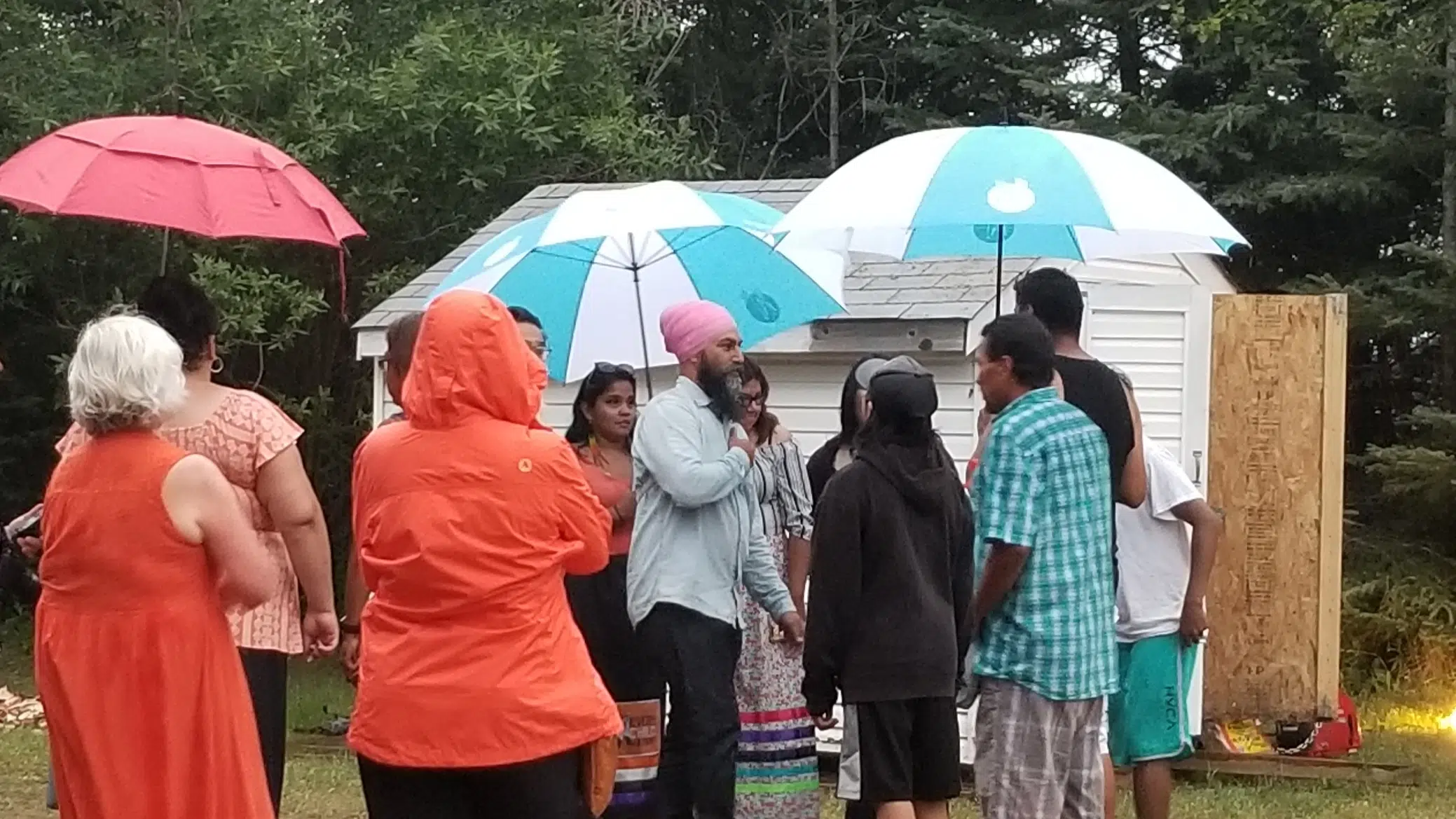 NDP Leader Visits Neskantaga To Witness Water Crisis