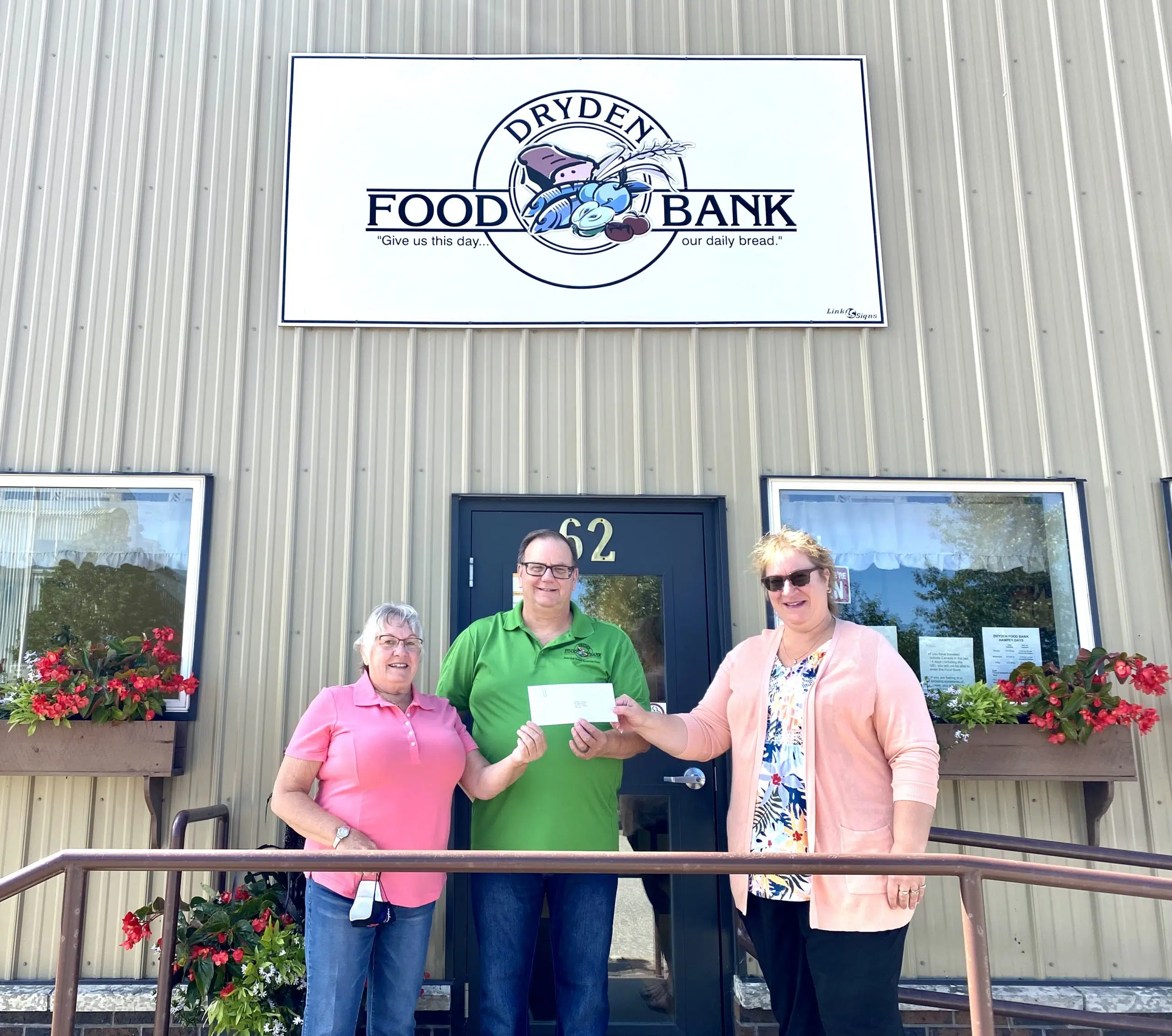 Retired Teachers Donate To Area Food Banks