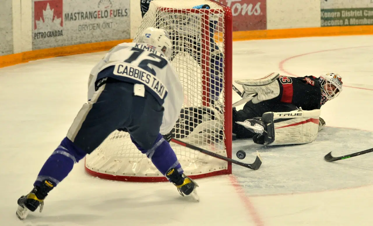 Dryden GM Ice Dogs Remain Hot