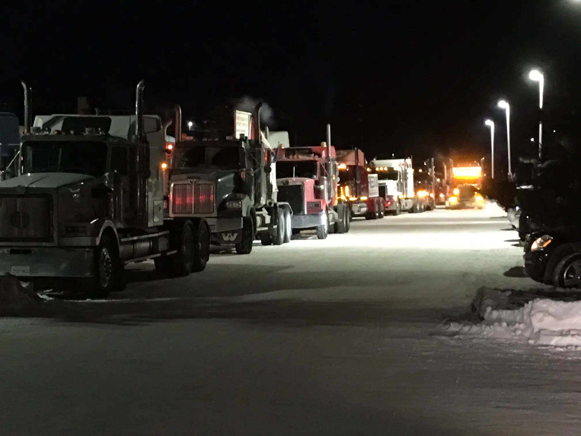 Trucker Convey Expected To Leave Kenora At 9:00