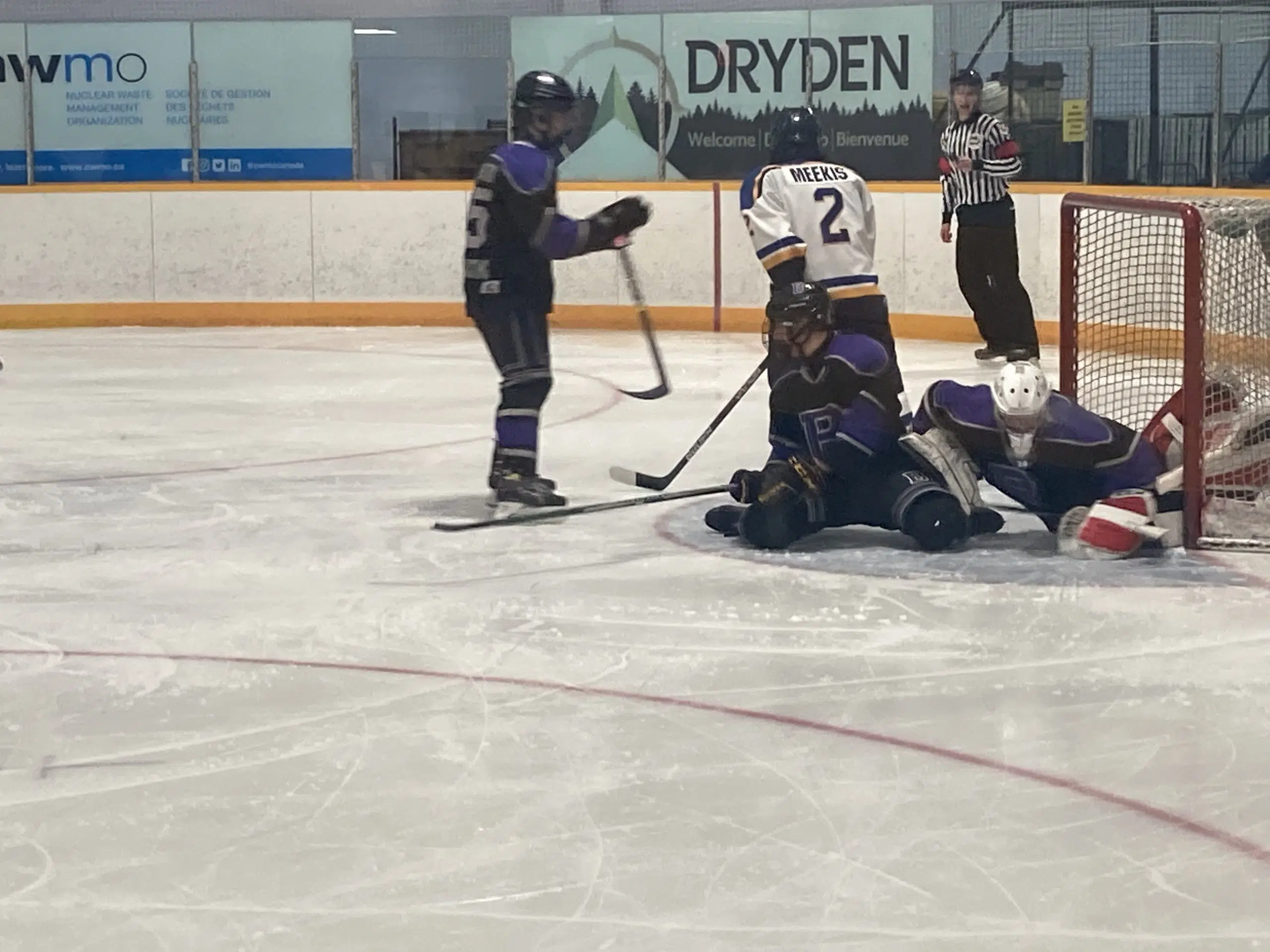 Eagles Fall To Broncos As Hockey Is Back