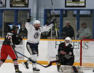 Ice Dogs Open Playoffs With Win