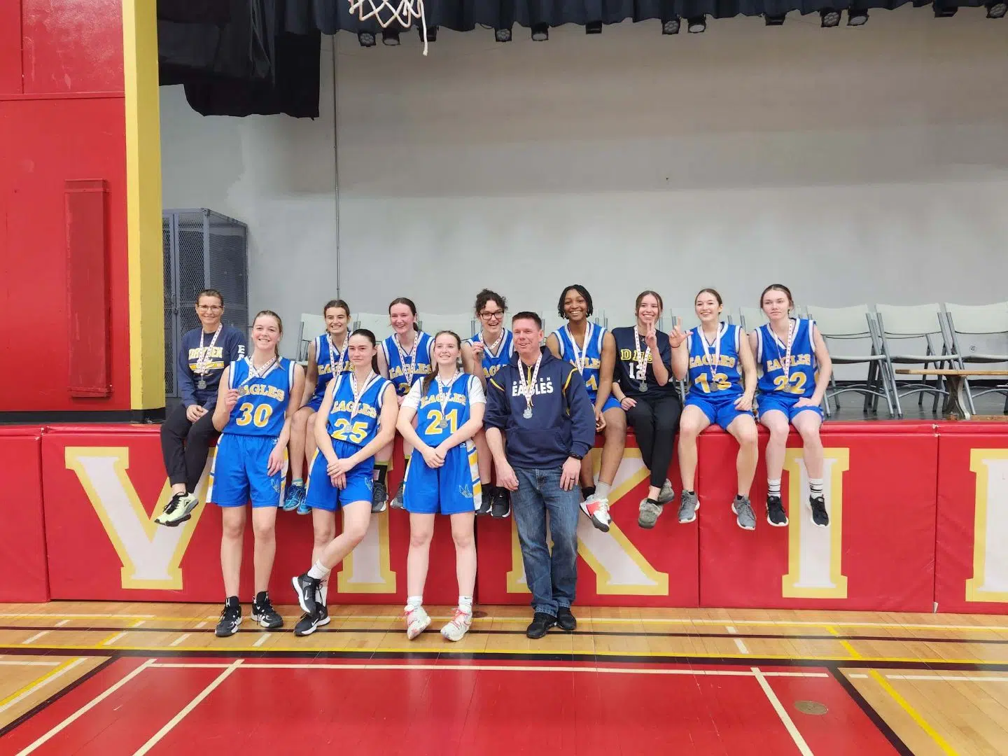 Silver For Dryden Eagles Basketball Team