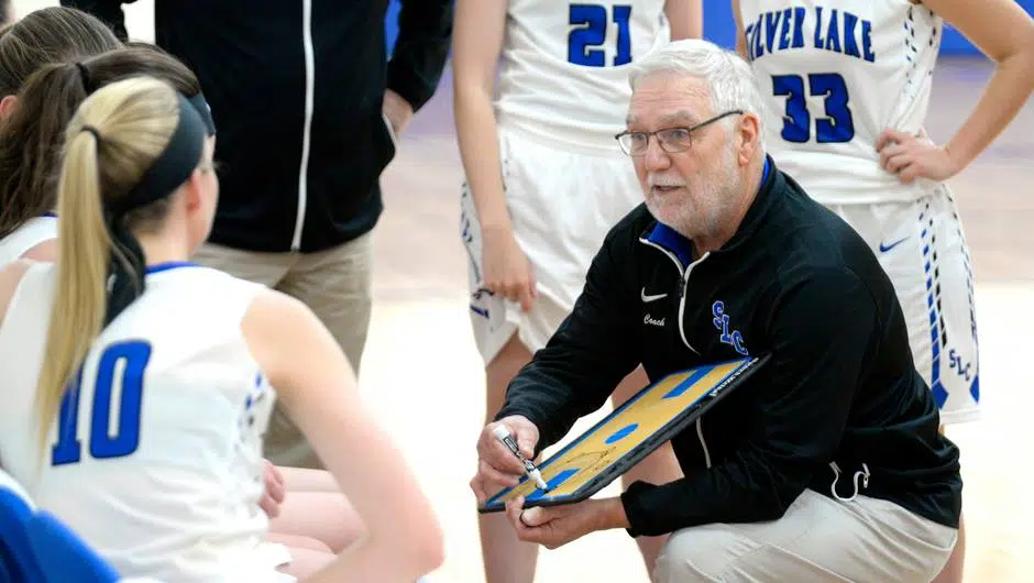 SLC Basketball Coach to Retire