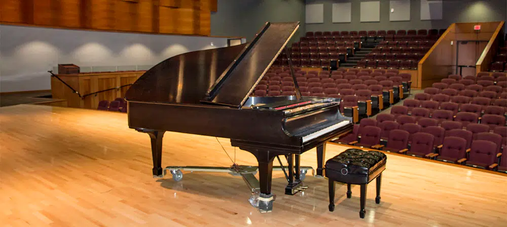 Silver Lake College to Present Piano Recital