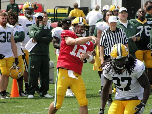 Rodgers Practices, Knee Getting Better 