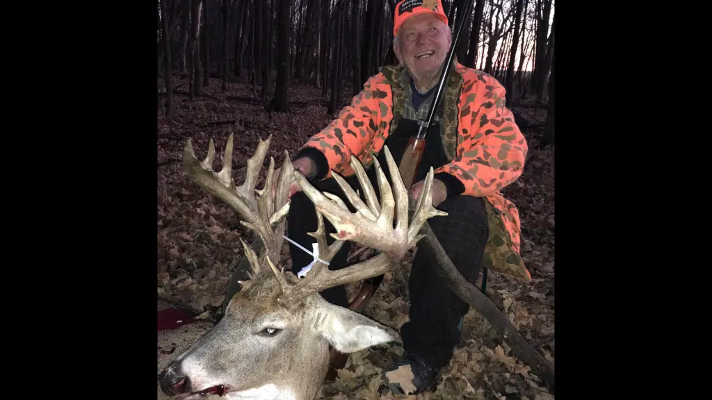 Minnesota Man Snags 36 Point Buck 
