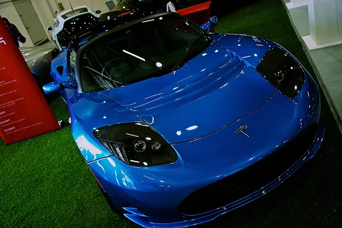 Tesla Looking At Wauwatosa For 1st Showroom, Service Center In Wisconsin