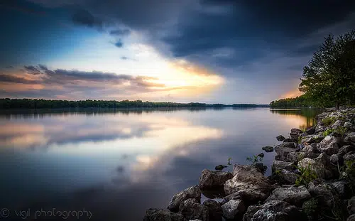 People Are Being Asked To Avoid Contact With Water In La Crosse River