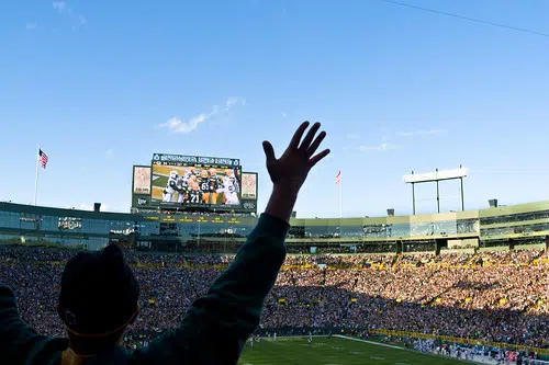 UW-Green Bay’s Early Bird Blitz Gives Incoming Students a Chance to Win Packers Tickets